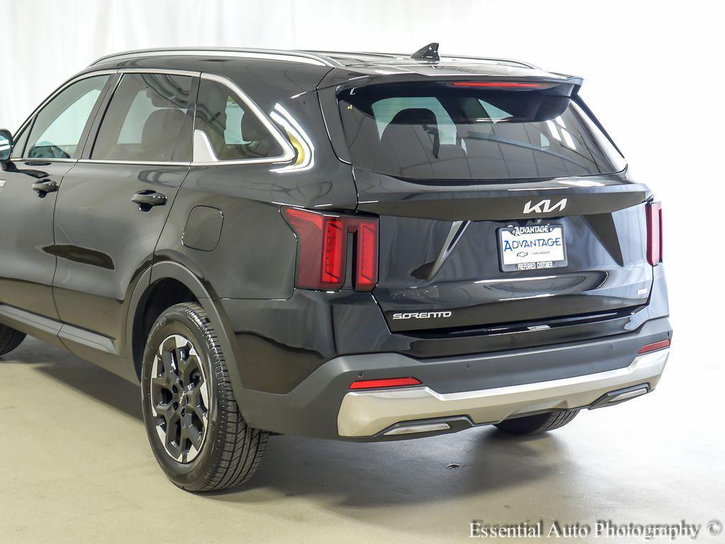 used 2024 Kia Sorento car, priced at $24,191