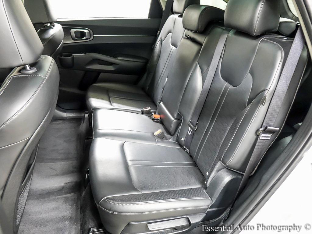 used 2024 Kia Sorento car, priced at $28,592