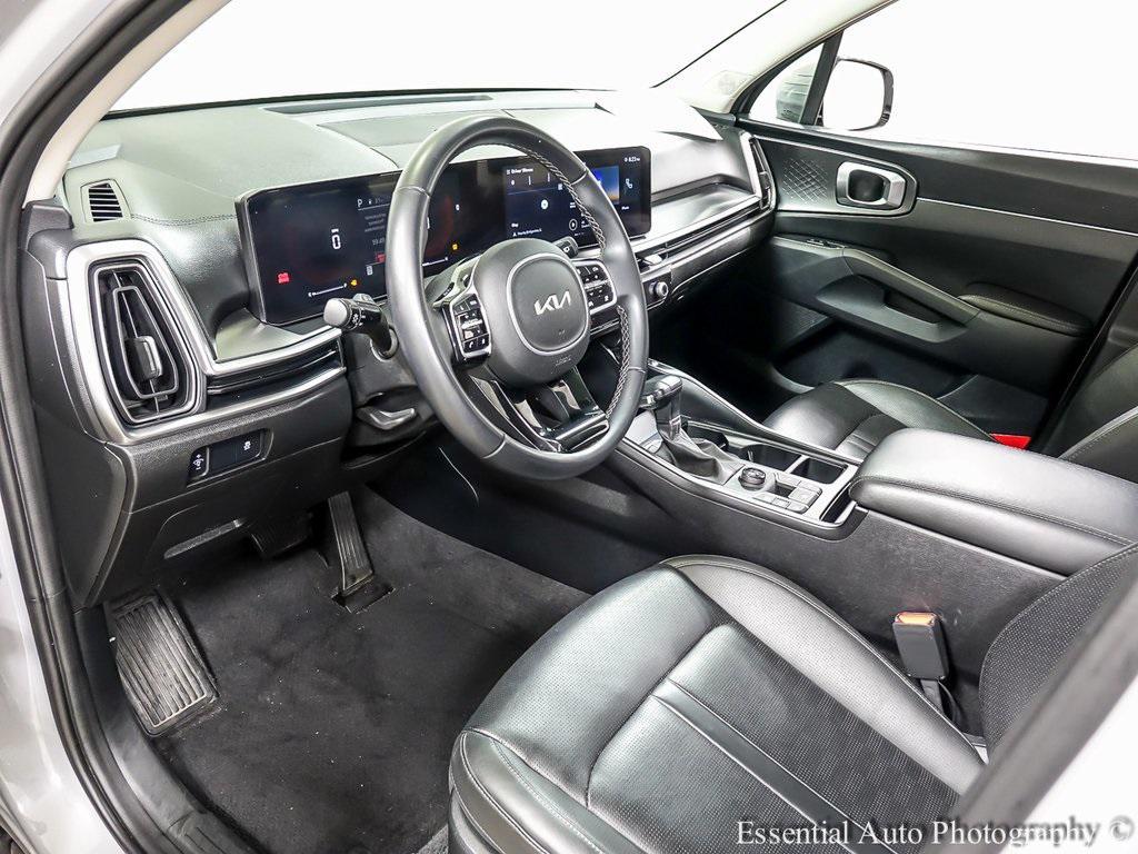 used 2024 Kia Sorento car, priced at $28,592