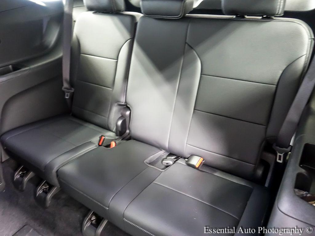 used 2025 Chevrolet Traverse car, priced at $32,991