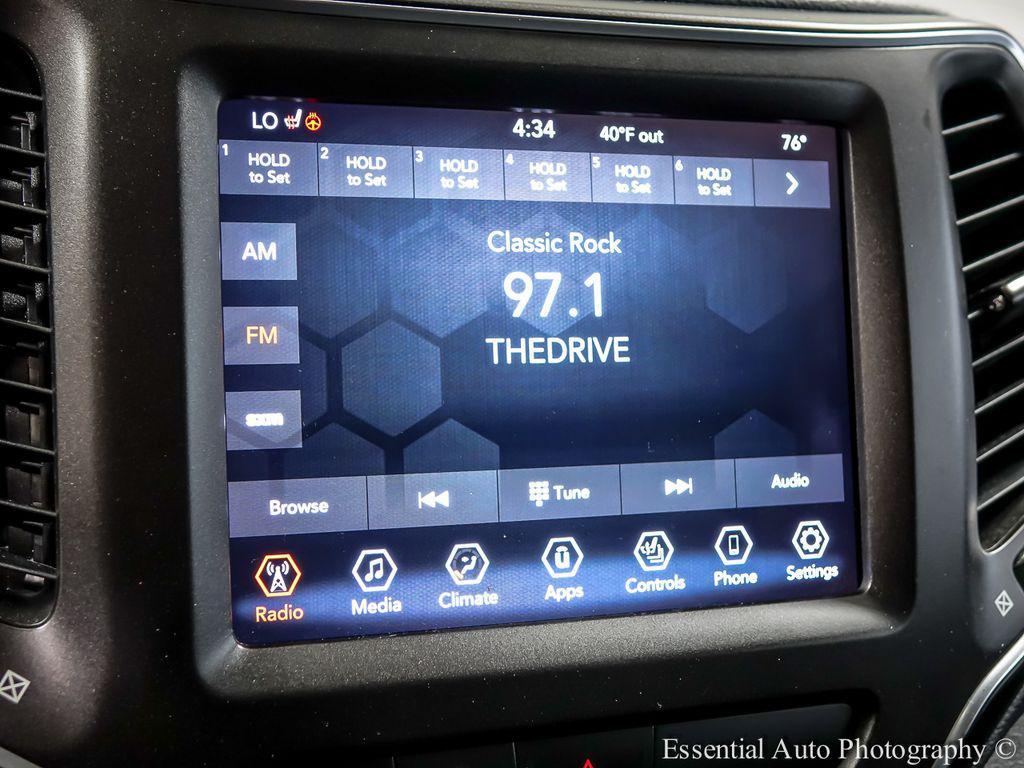 used 2020 Jeep Cherokee car, priced at $17,491