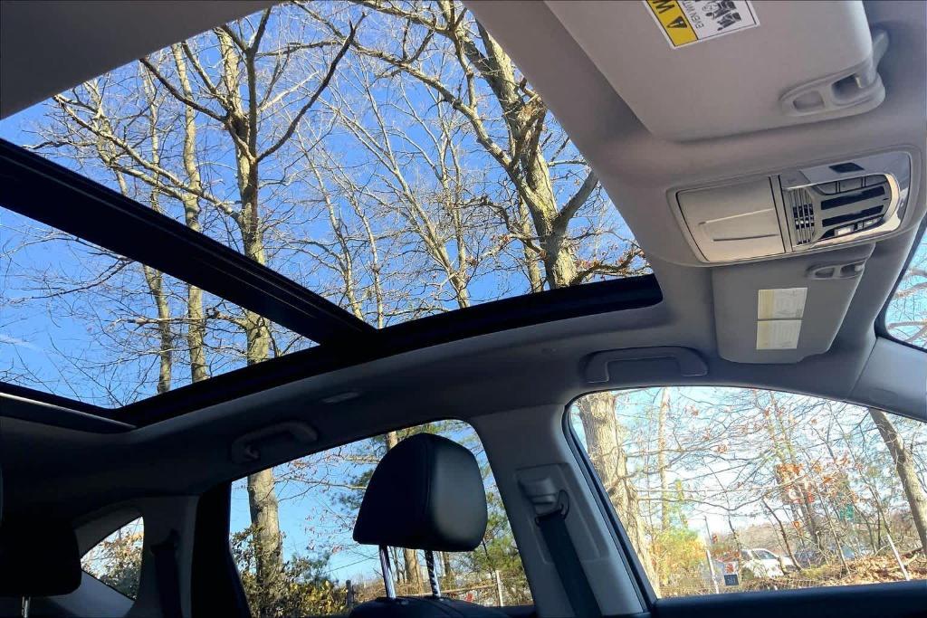 used 2024 Acura RDX car, priced at $38,923