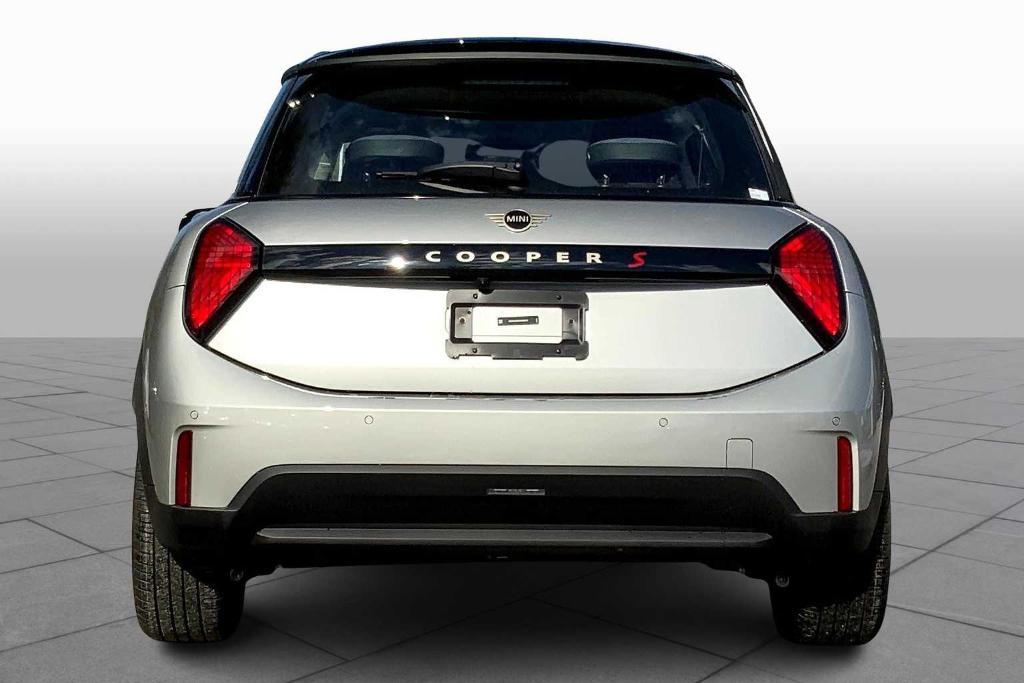 used 2025 MINI Hardtop car, priced at $31,877