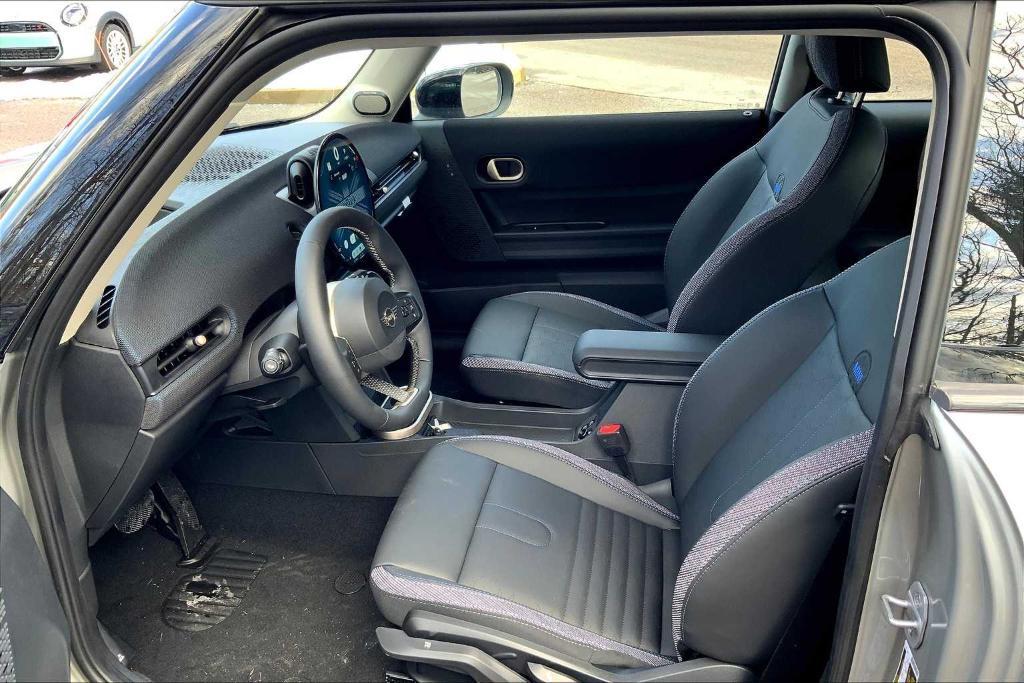 used 2025 MINI Hardtop car, priced at $31,877