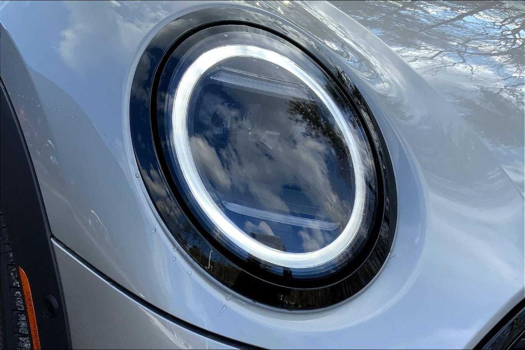 used 2025 MINI Hardtop car, priced at $31,877