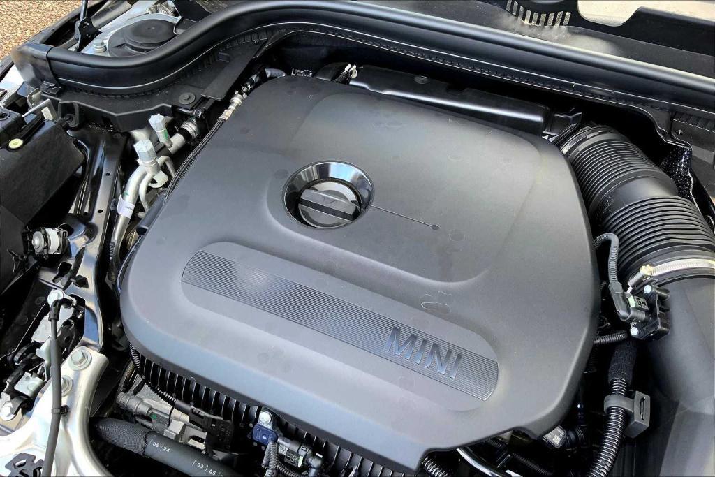 used 2025 MINI Hardtop car, priced at $31,877