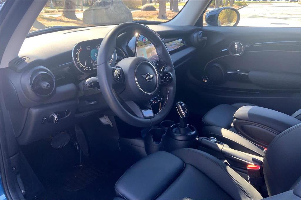 used 2023 MINI Hardtop car, priced at $25,899