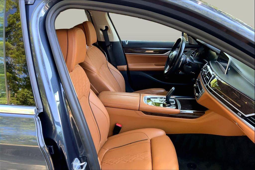 used 2020 BMW 750 car, priced at $33,280