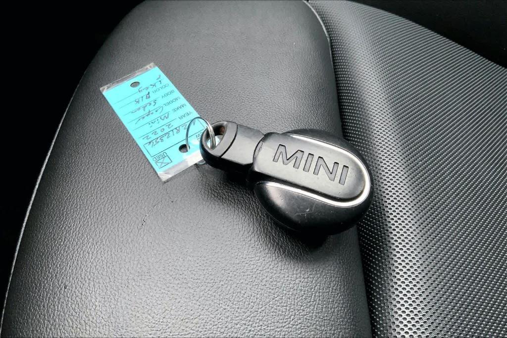 used 2022 MINI Hardtop car, priced at $23,321