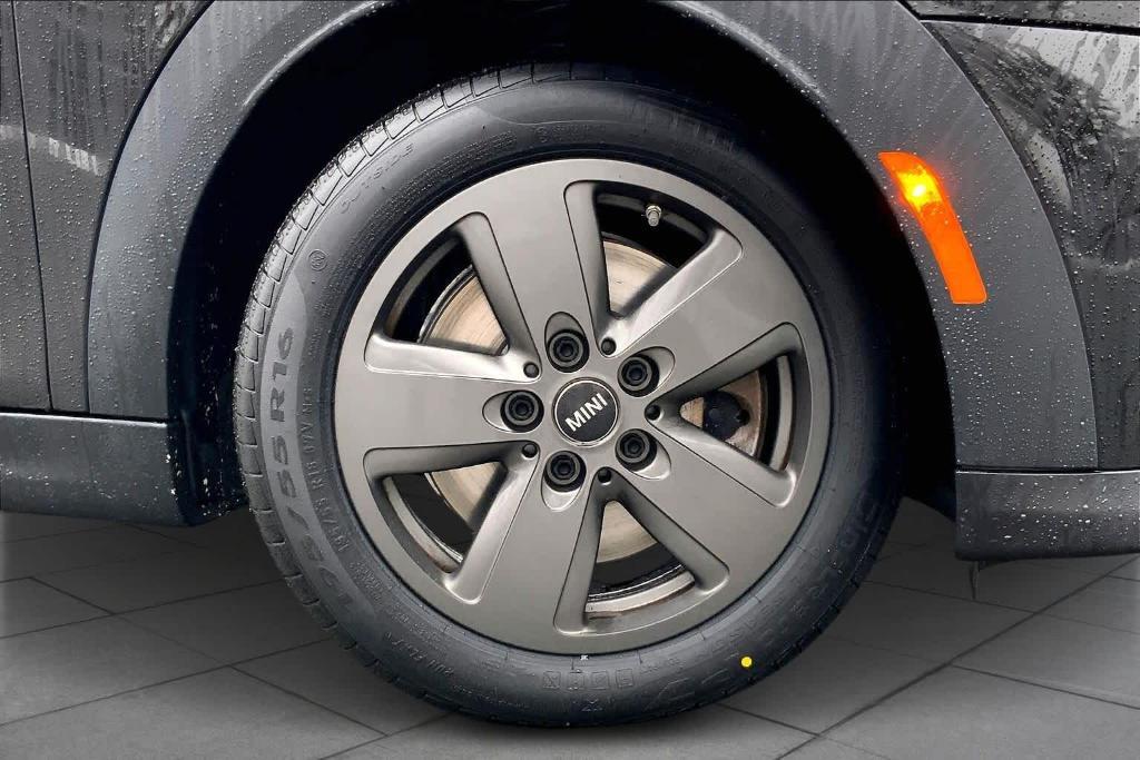 used 2022 MINI Hardtop car, priced at $23,321