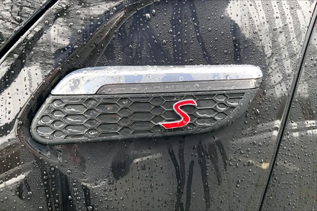 used 2022 MINI Hardtop car, priced at $23,321