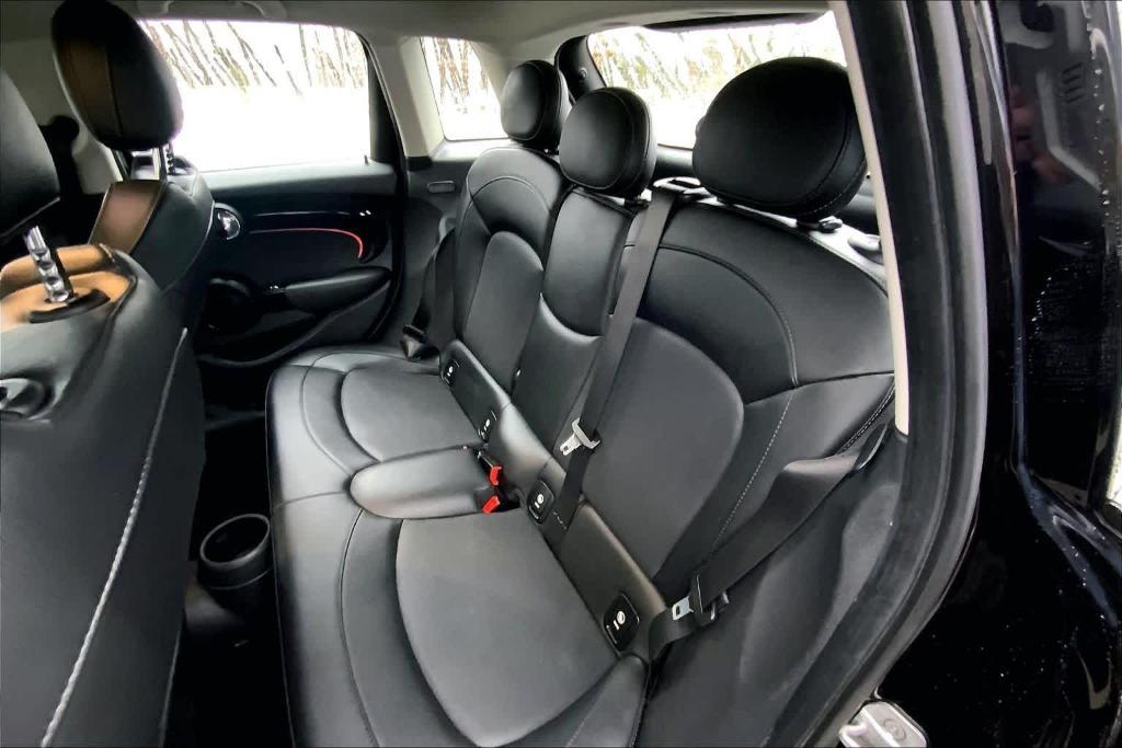 used 2022 MINI Hardtop car, priced at $23,321