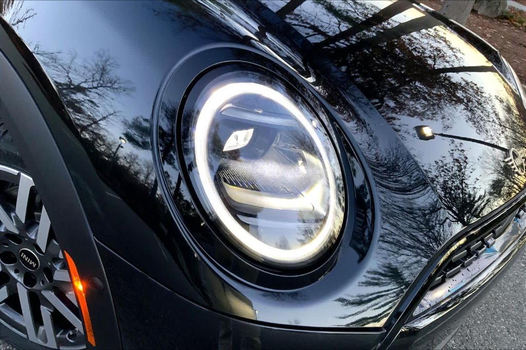 new 2026 MINI Hardtop car, priced at $34,090