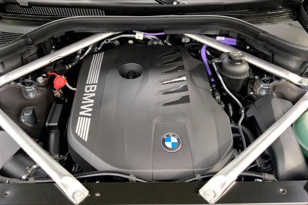 new 2026 BMW X7 car, priced at $99,630