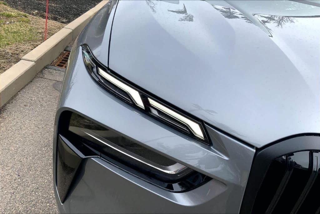 new 2026 BMW X7 car, priced at $99,630