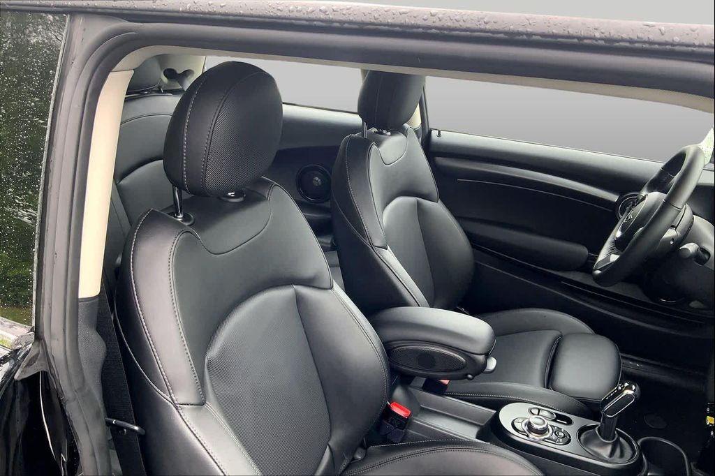 used 2024 MINI Hardtop car, priced at $24,429