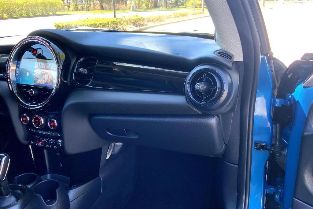used 2024 MINI Hardtop car, priced at $26,865