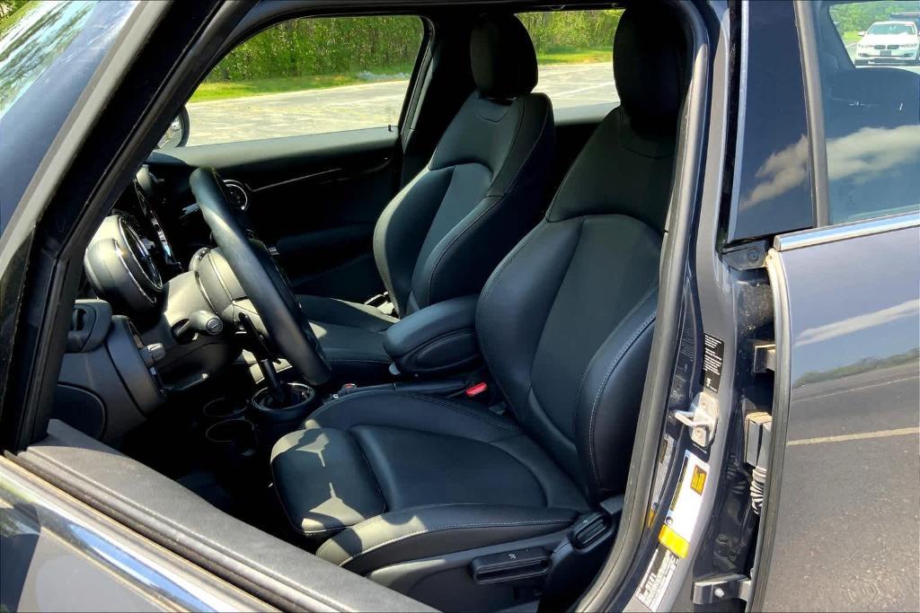 used 2019 MINI Hardtop car, priced at $13,982