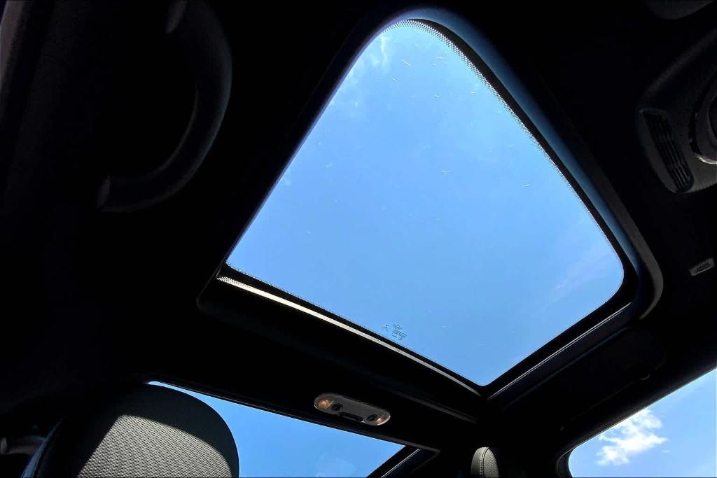 used 2019 MINI Hardtop car, priced at $13,982