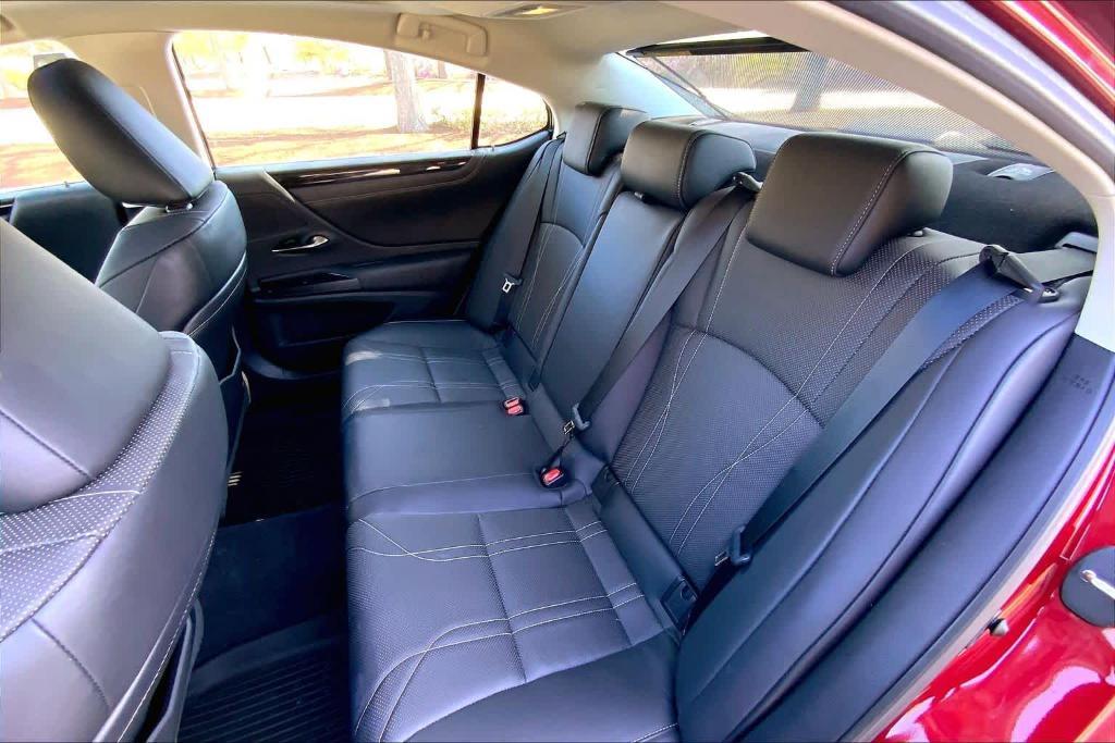 used 2021 Lexus ES 350 car, priced at $35,976