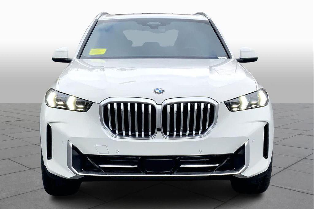 BMW X5 view 3