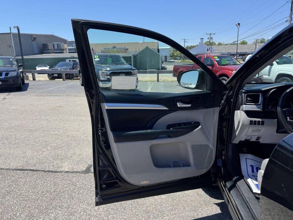 used 2015 Toyota Highlander car, priced at $14,995