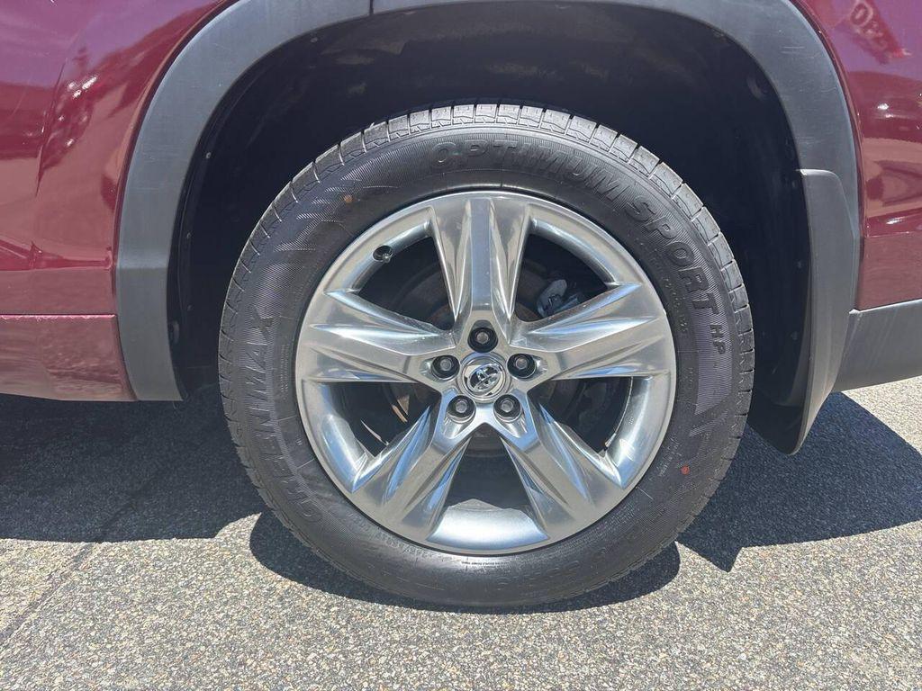used 2016 Toyota Highlander Hybrid car, priced at $20,995