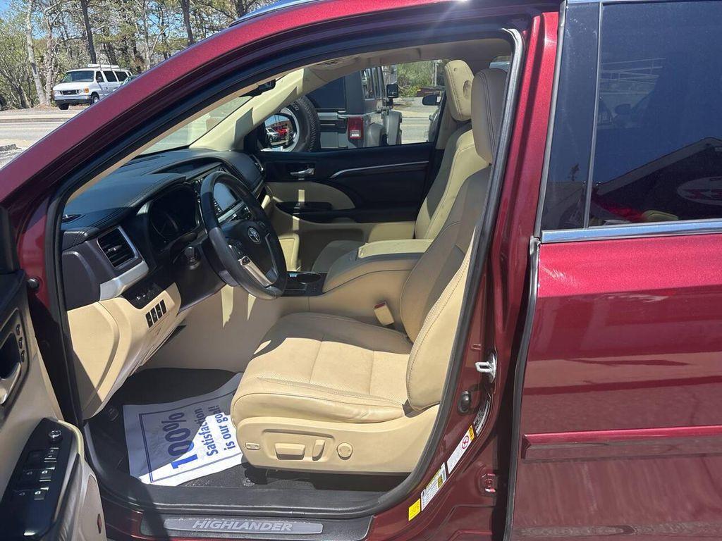used 2016 Toyota Highlander Hybrid car, priced at $20,995