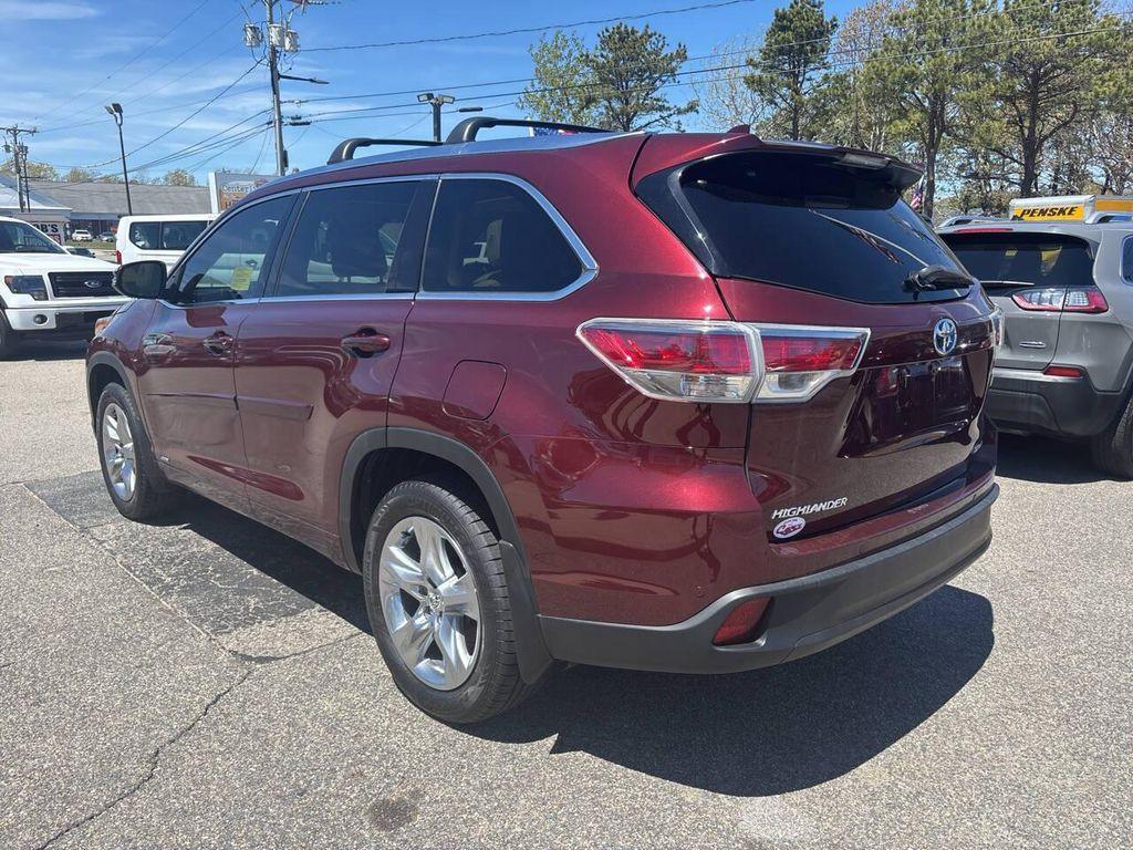 used 2016 Toyota Highlander Hybrid car, priced at $20,995