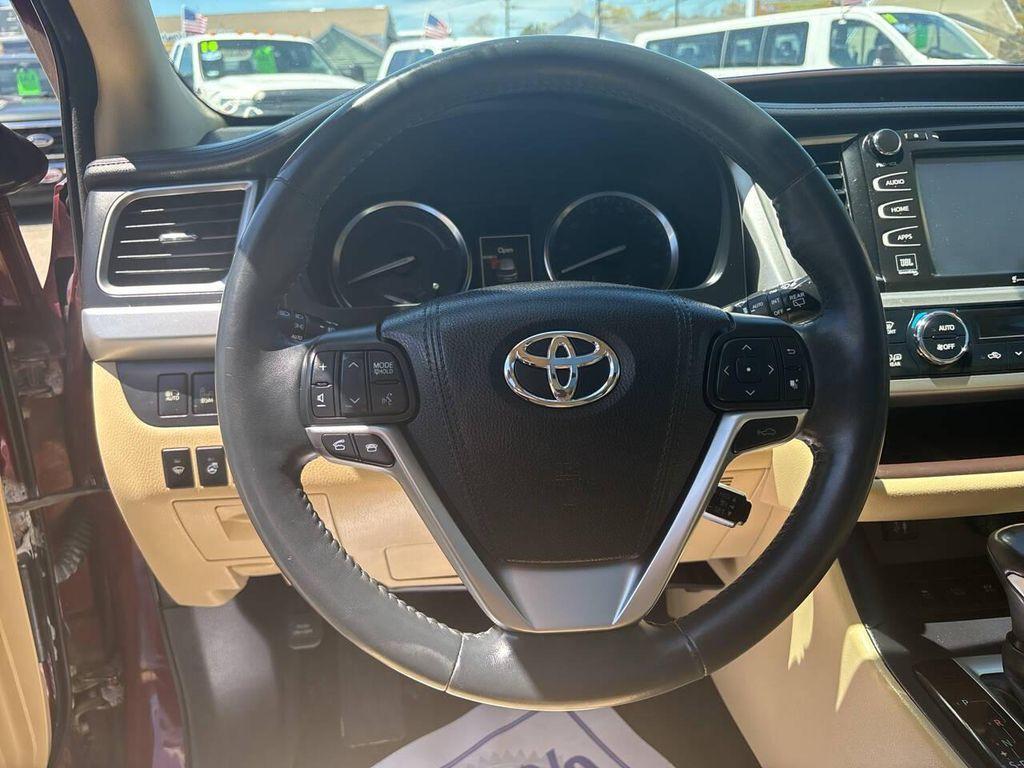 used 2016 Toyota Highlander Hybrid car, priced at $20,995