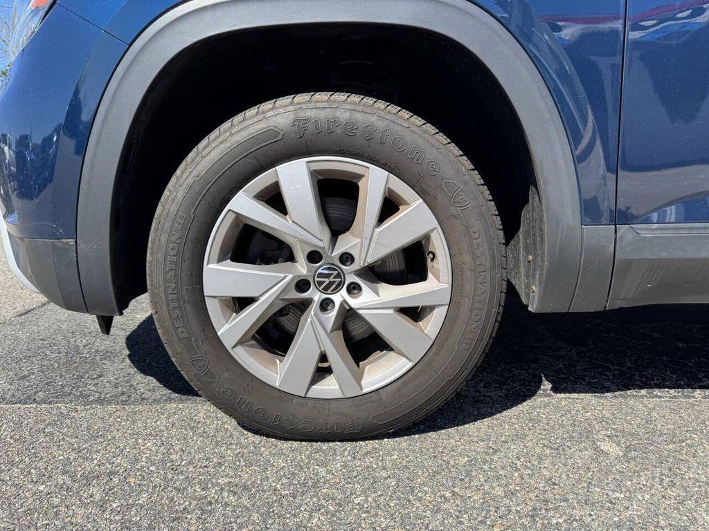 used 2020 Volkswagen Atlas Cross Sport car, priced at $15,995