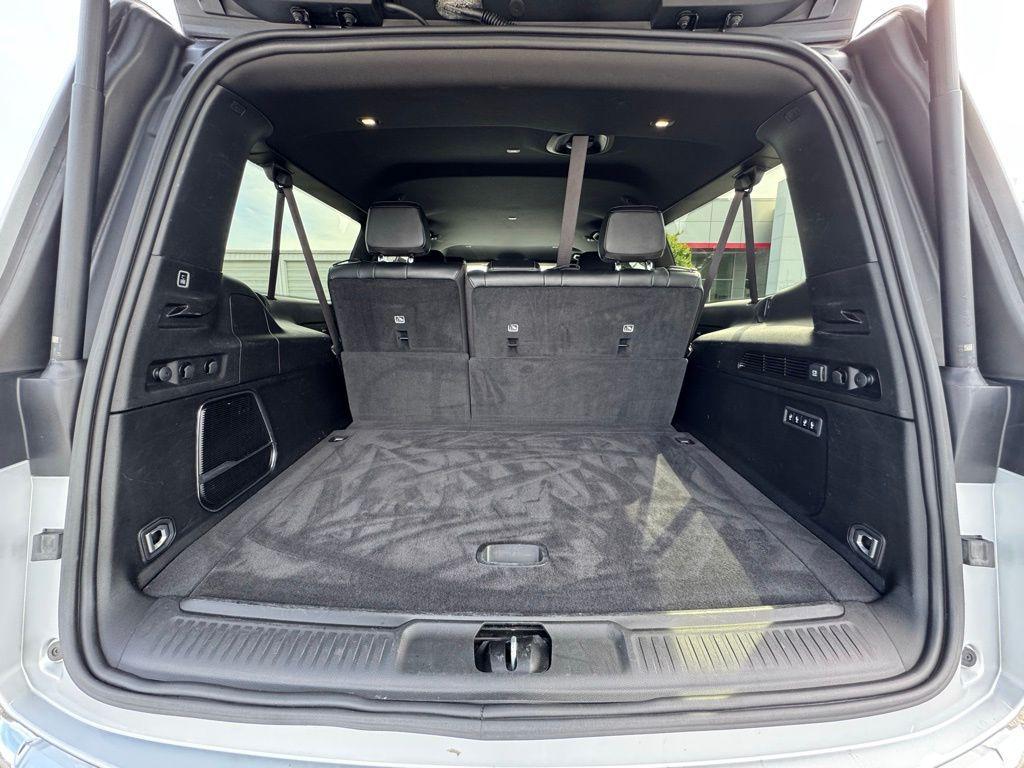 used 2024 Jeep Wagoneer L car, priced at $39,875