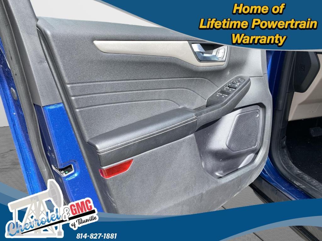 used 2022 Ford Escape car, priced at $21,555