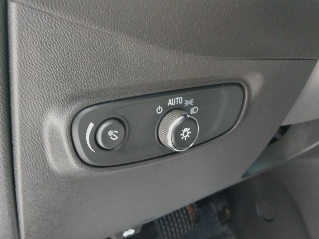 used 2024 Chevrolet Equinox car, priced at $22,955