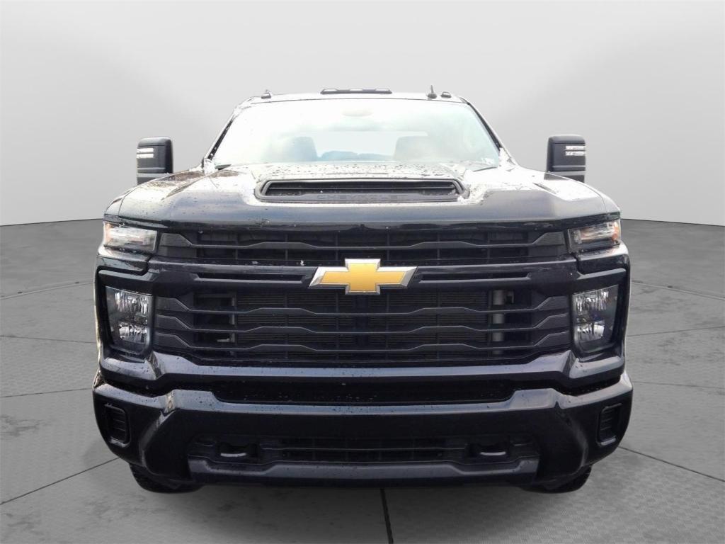 used 2024 Chevrolet Silverado 2500 car, priced at $50,495
