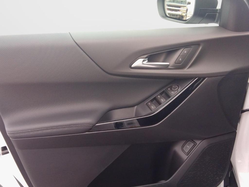 new 2026 Chevrolet Equinox car, priced at $35,195