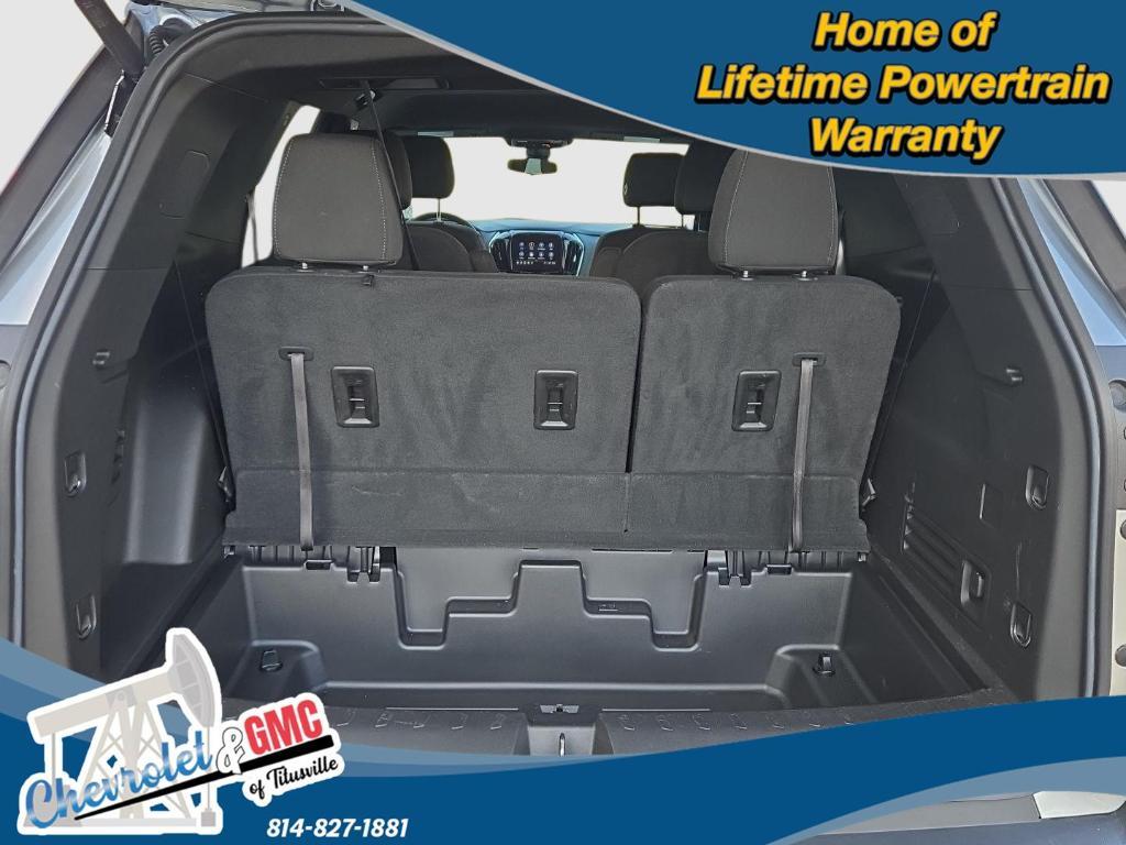 used 2023 Chevrolet Traverse car, priced at $30,455