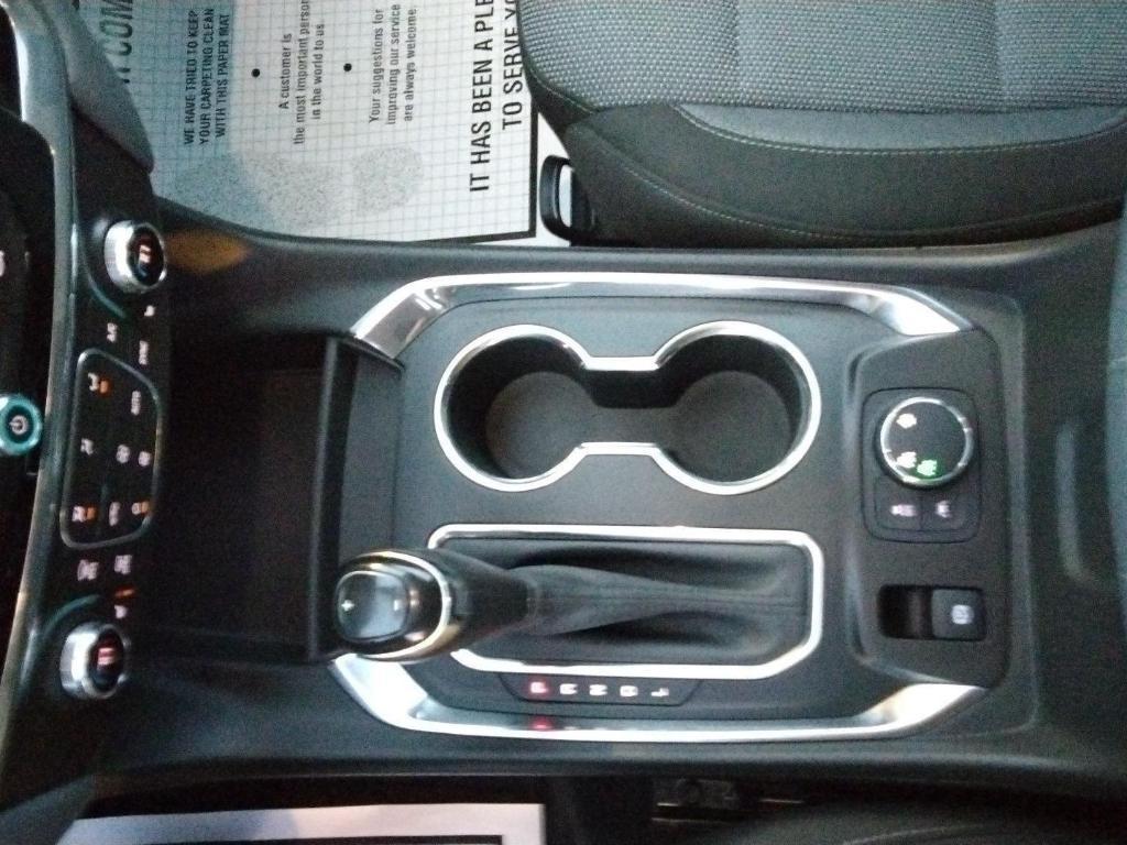 used 2020 Chevrolet Traverse car, priced at $25,900