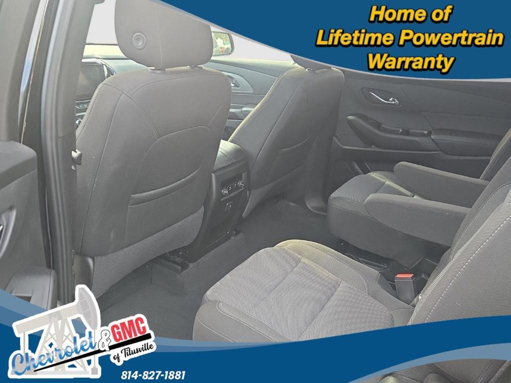 used 2023 Chevrolet Traverse car, priced at $30,955