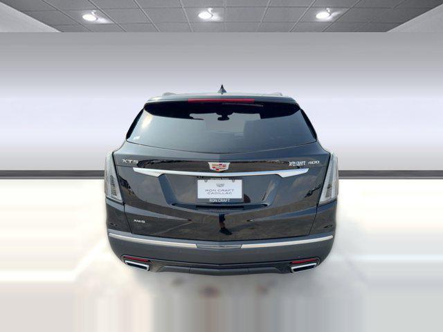new 2025 Cadillac XT5 car, priced at $54,611