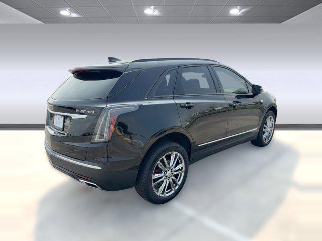 new 2025 Cadillac XT5 car, priced at $54,611