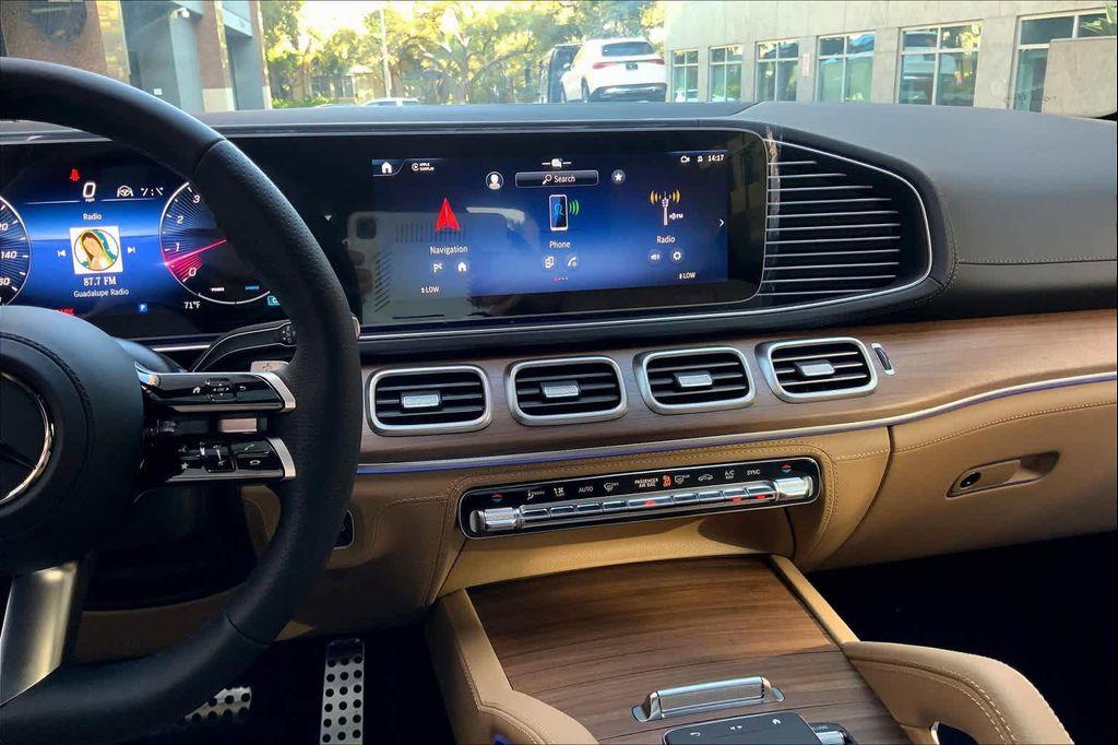 new 2025 Mercedes-Benz GLS 580 car, priced at $118,360