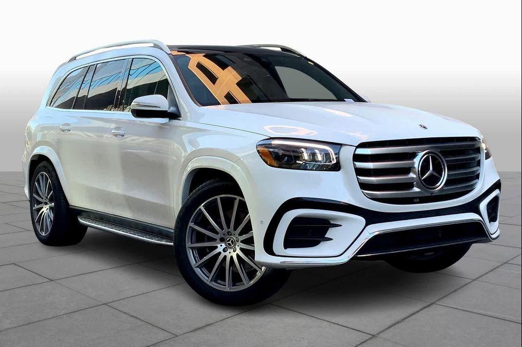 new 2025 Mercedes-Benz GLS 580 car, priced at $118,360