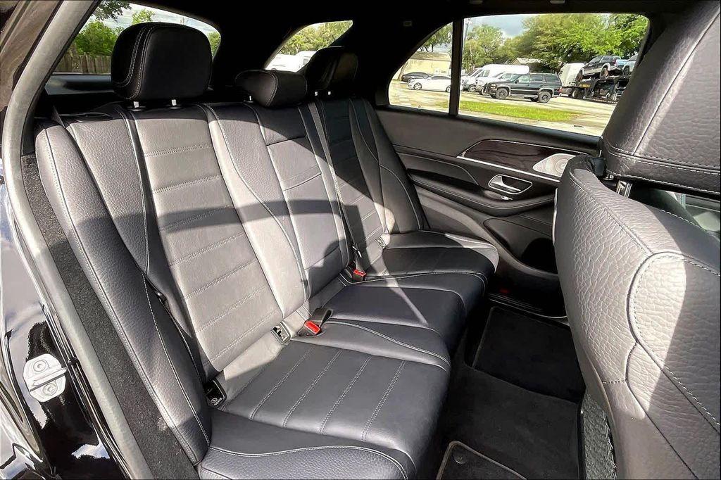 used 2020 Mercedes-Benz GLE 350 car, priced at $34,114