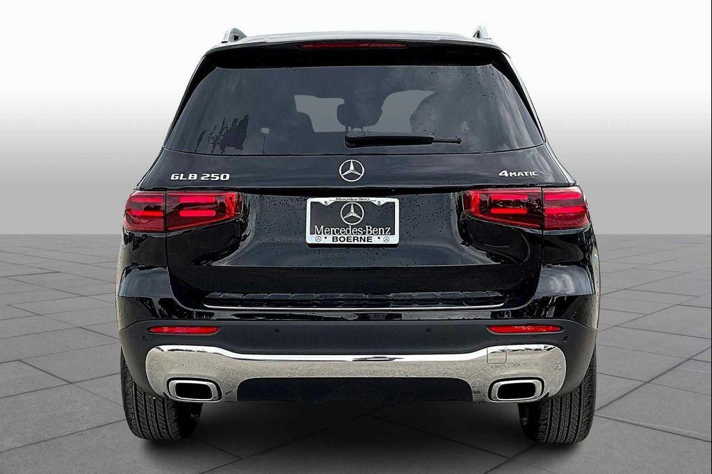 new 2025 Mercedes-Benz GLB 250 car, priced at $49,595