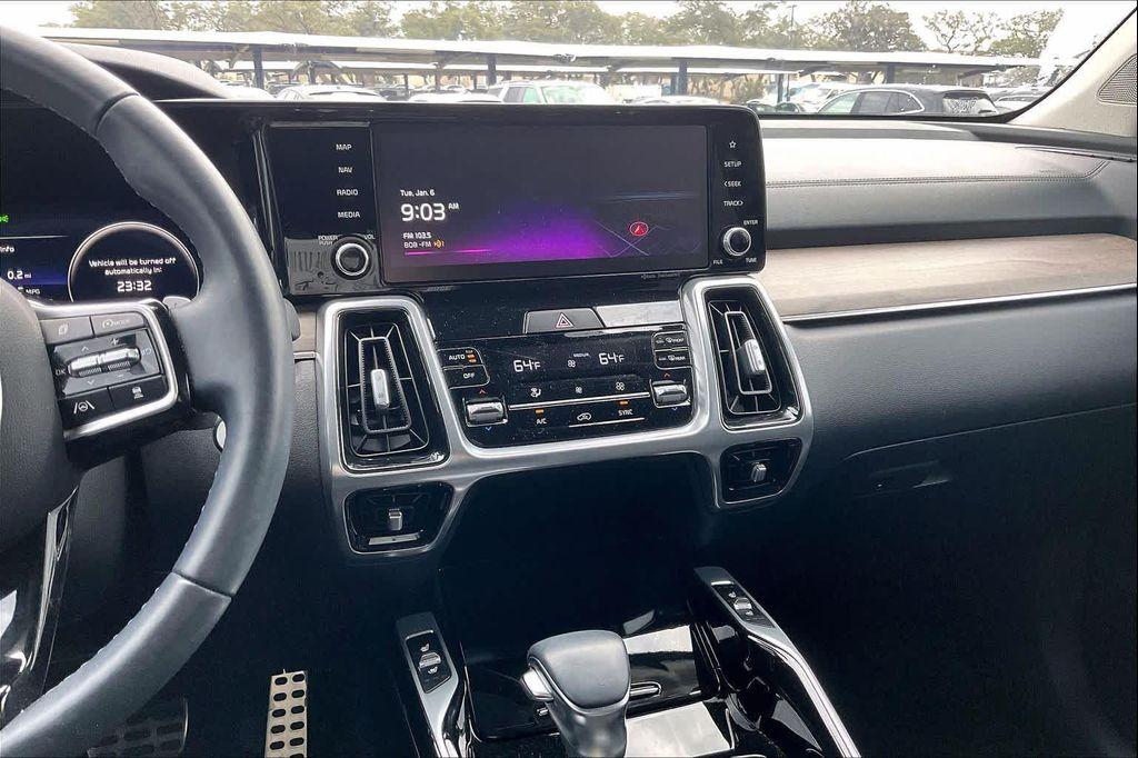 used 2023 Kia Sorento car, priced at $32,815