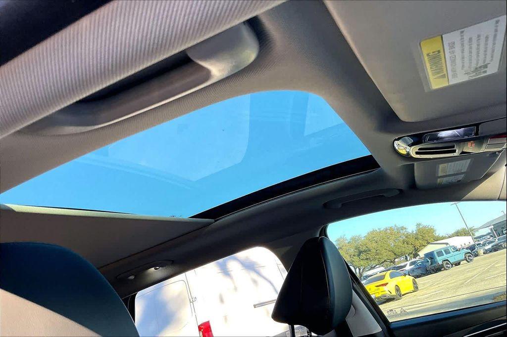 used 2024 Hyundai TUCSON Hybrid car, priced at $30,244