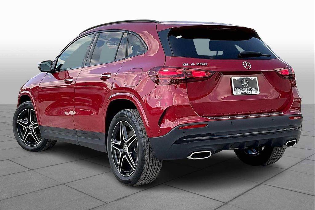 new 2024 Mercedes-Benz GLA 250 car, priced at $53,820