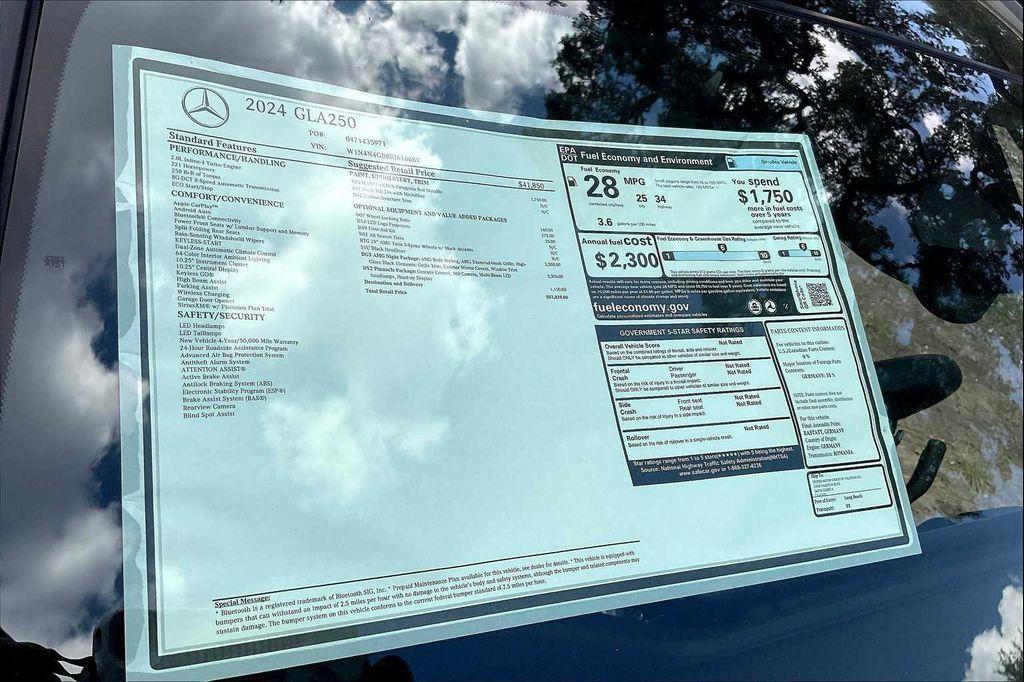 new 2024 Mercedes-Benz GLA 250 car, priced at $53,820