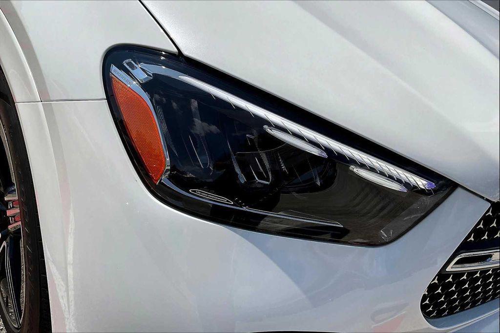 new 2026 Mercedes-Benz GLE 580 car, priced at $101,110